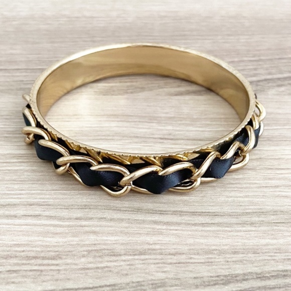 Black Woven Bangle Bracelet - Picture 2 of 3